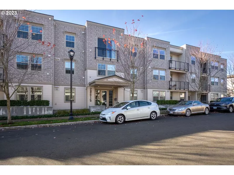 28615 SW PARIS AVE #308, Wilsonville, OR 97070