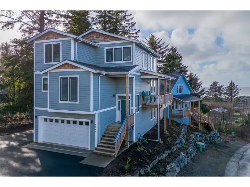 660 LILLIAN LN, Depoe Bay, OR 97341