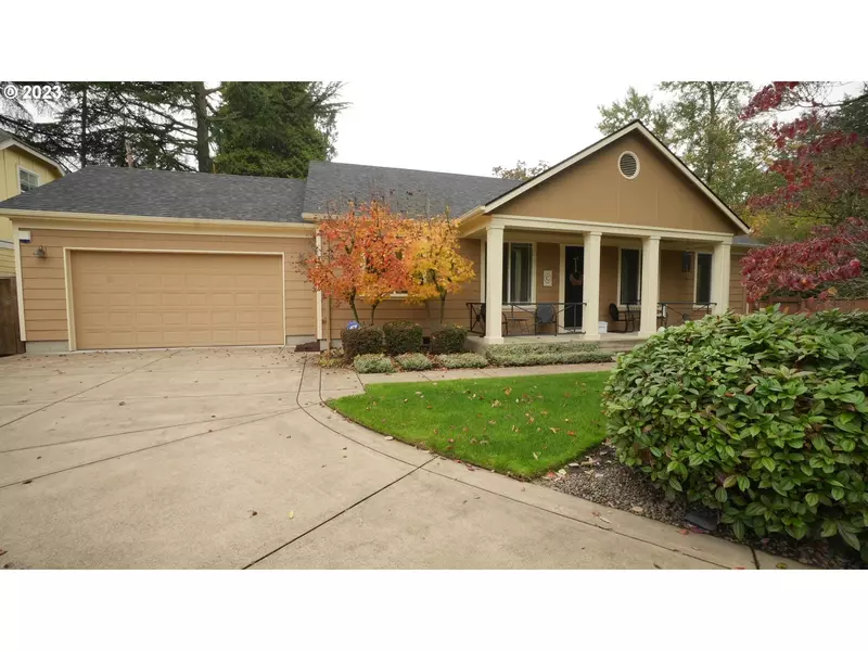 1387 CAL YOUNG RD, Eugene, OR 97401