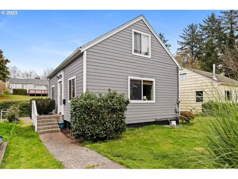 922 Clatsop AVE, Astoria, OR 97103