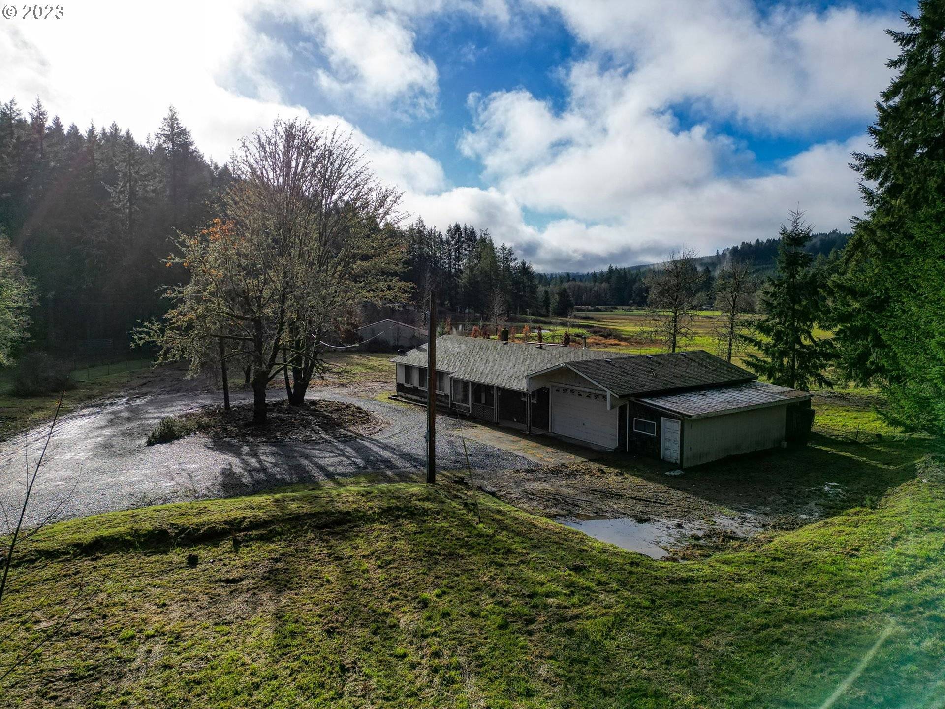 Cheshire, OR 97419,24990 HALL RD