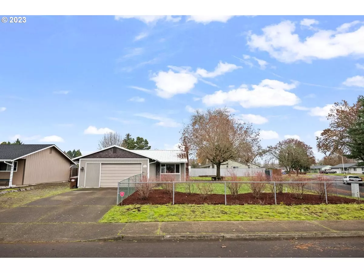 Hillsboro, OR 97124,1735 NE 17TH AVE