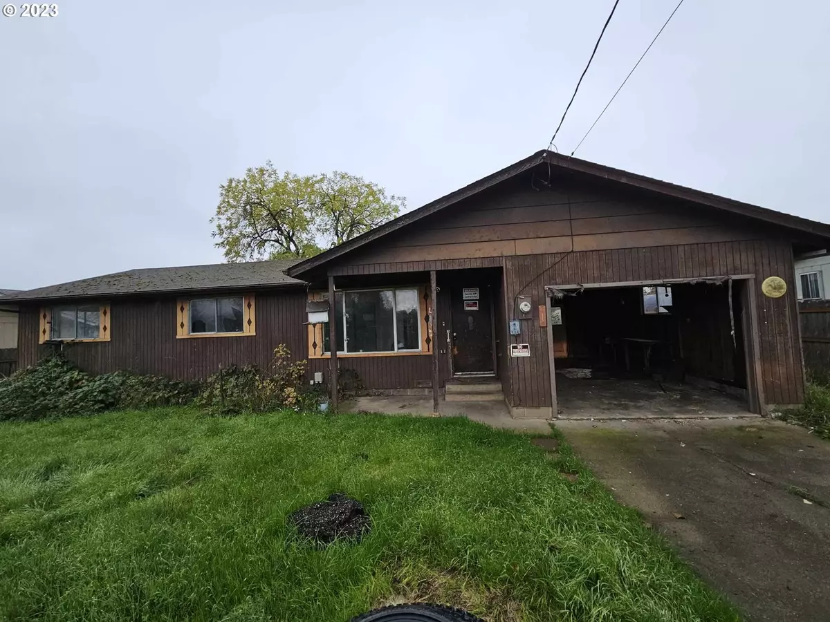 Sutherlin, OR 97479,135 MILLER ST