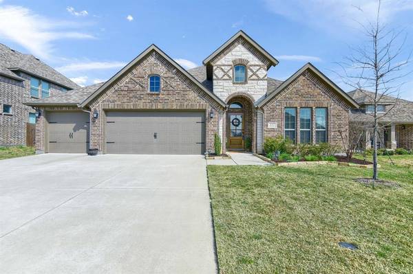 112 Thompson Drive, Van Alstyne, TX 75495