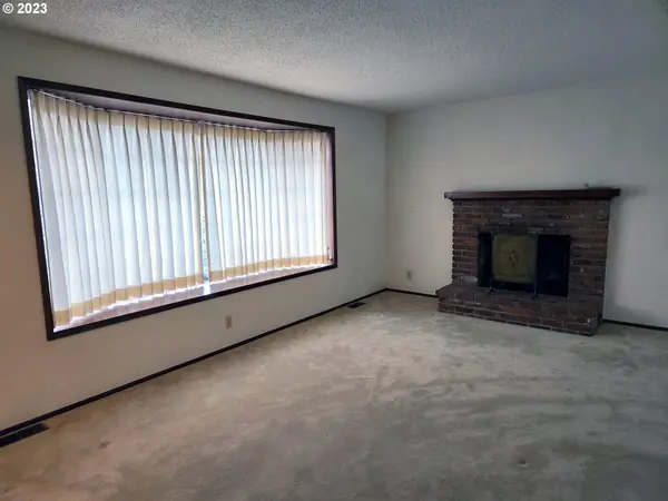 3333 S LAMBERT ST, Eugene, OR 97405