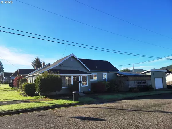 Myrtle Point, OR 97458,432 CEDAR ST