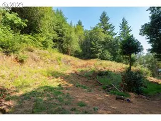 North Bend, OR 97459,96710 KENTUCK WAY LN