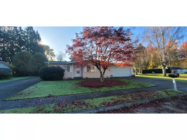 4 LARRY LN, Longview, WA 98632