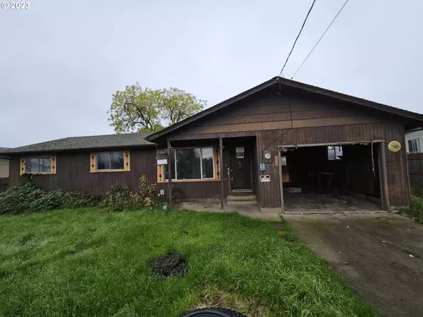 135 MILLER ST, Sutherlin, OR 97479