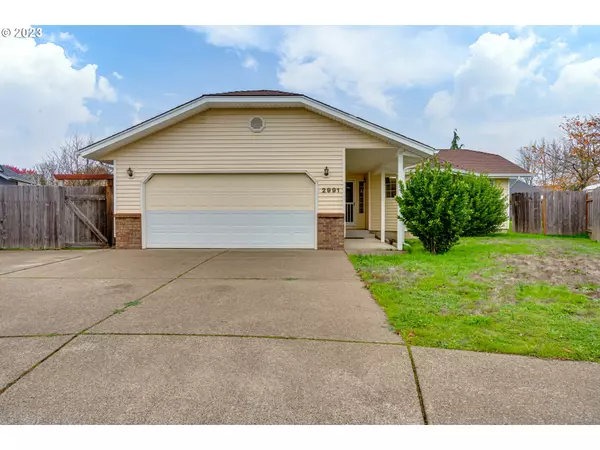 2991 BRETT LOOP, Eugene, OR 97404