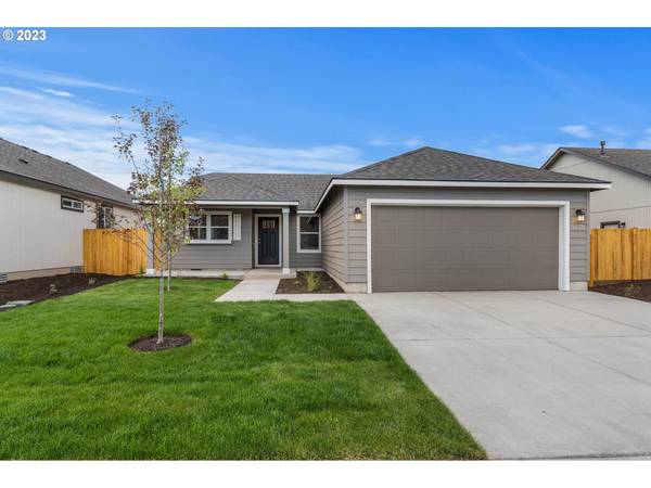 4967 Cedar View DR, Springfield, OR 97478