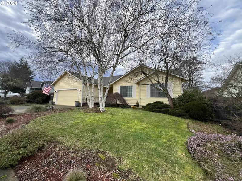 2667 GOLFVIEW AVE, Sutherlin, OR 97479