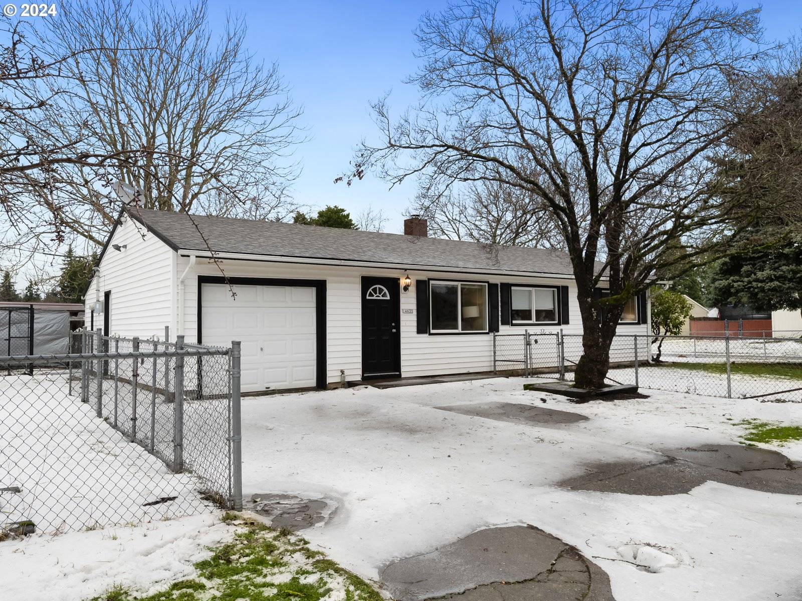 14635 SE CARUTHERS ST, Portland, OR 97233