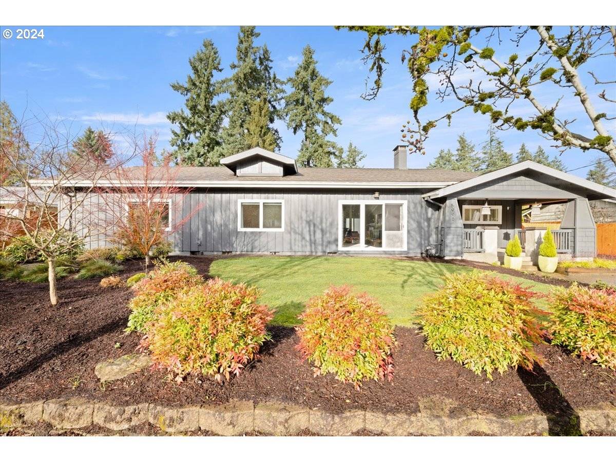 Lake Oswego, OR 97035,5995 SHAKESPEARE ST