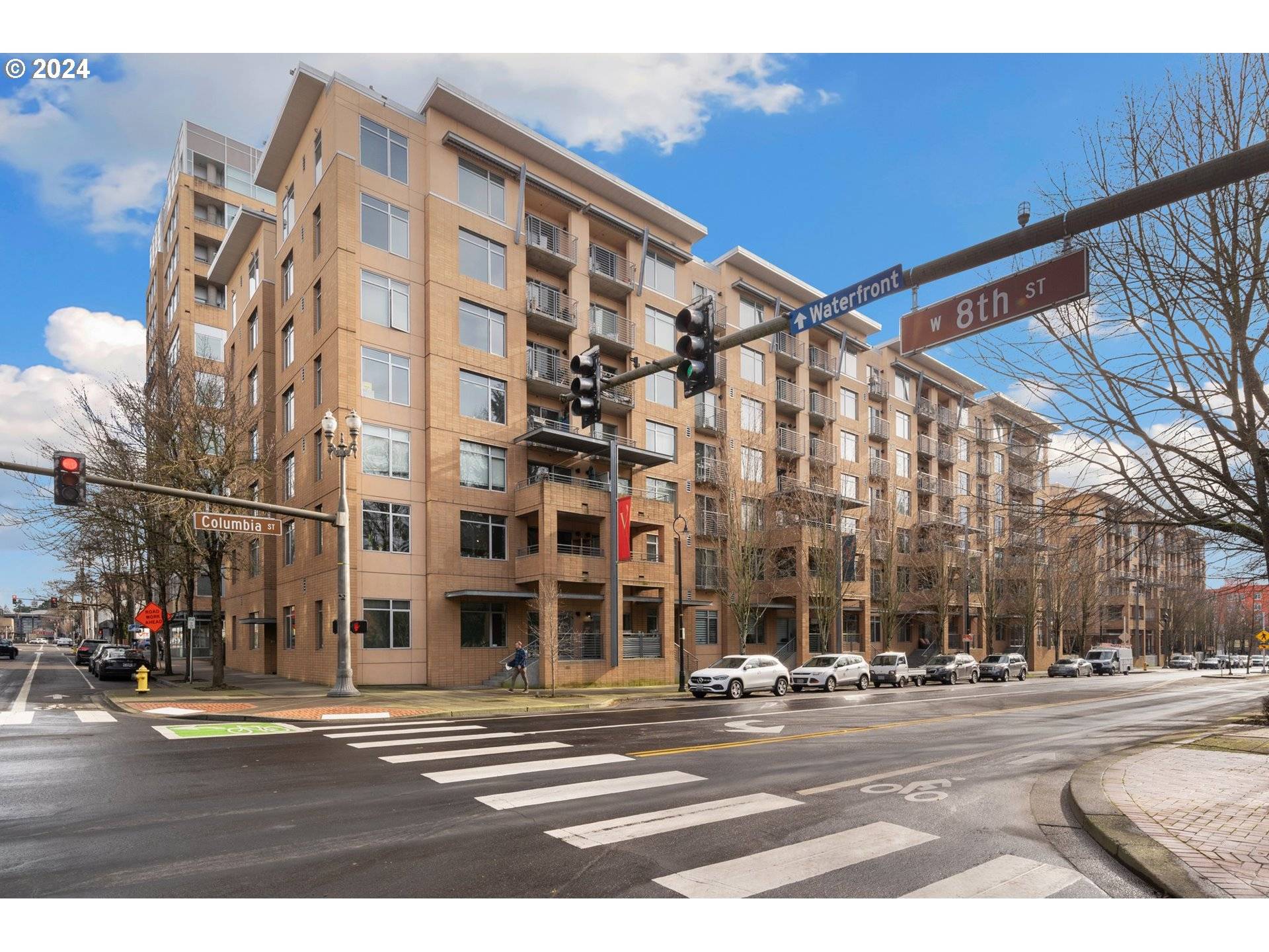 Vancouver, WA 98660,701 COLUMBIA ST #212