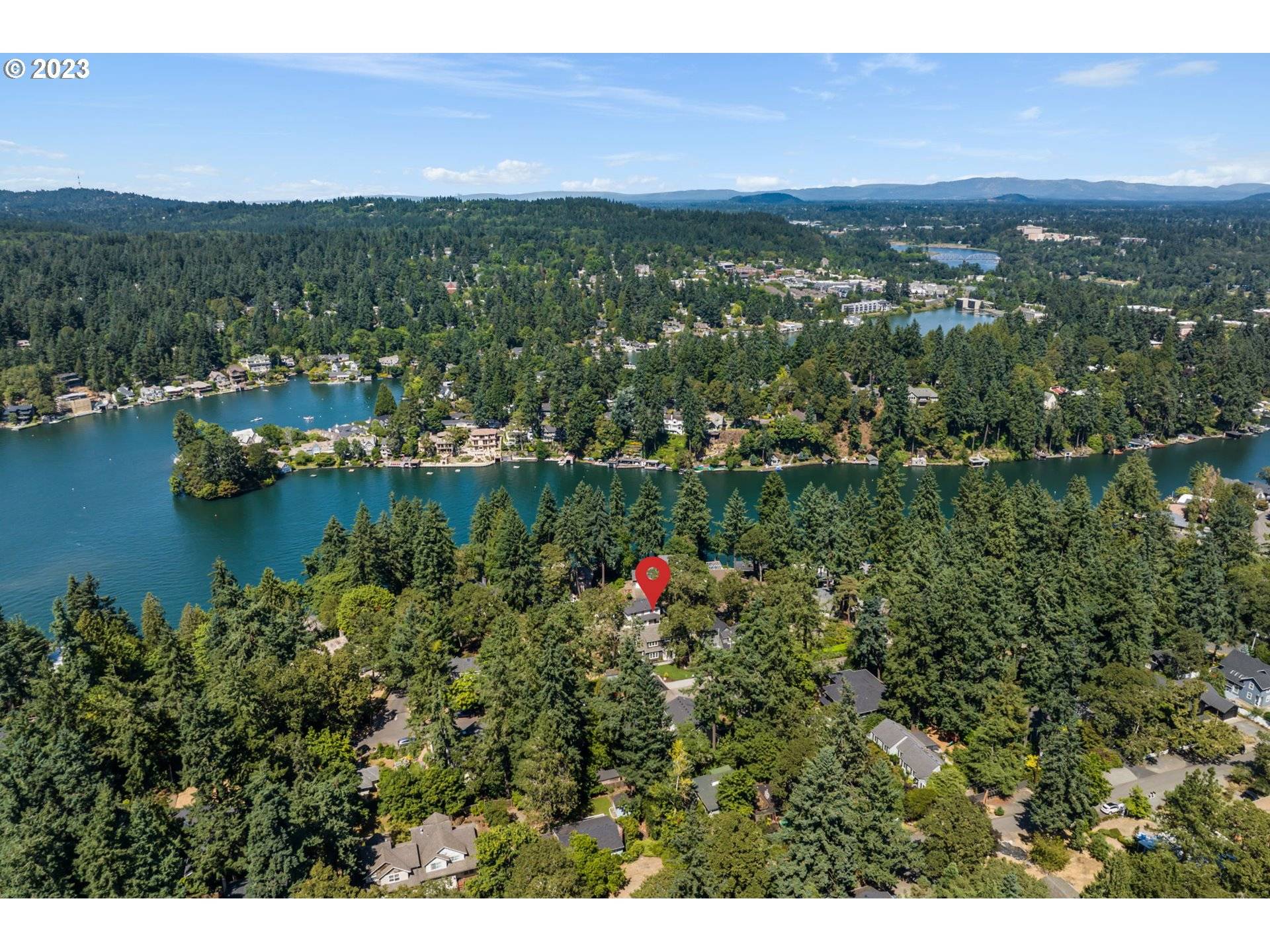 Lake Oswego, OR 97034,1425 MAPLE ST