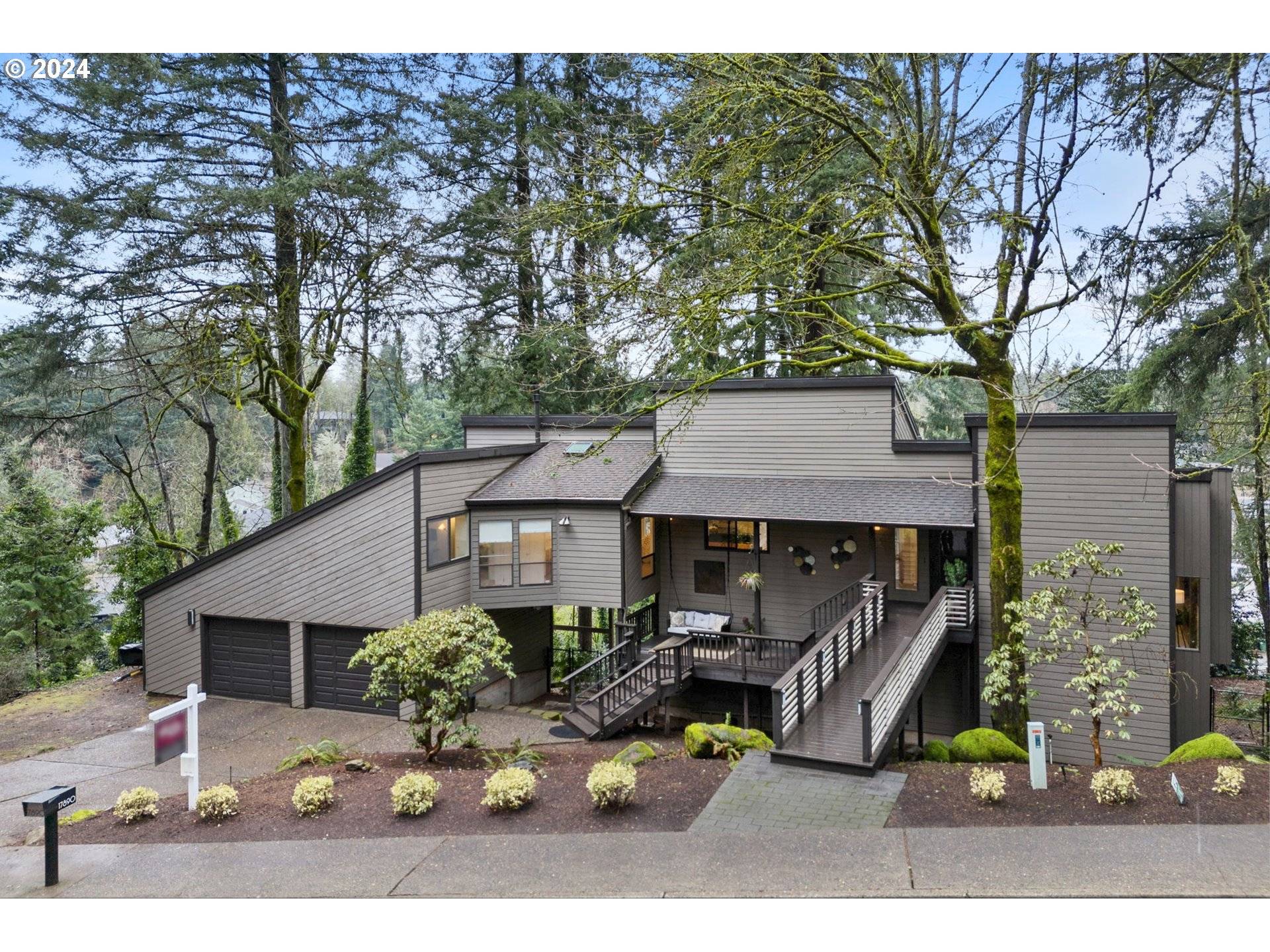 Lake Oswego, OR 97034,17890 ROYCE WAY