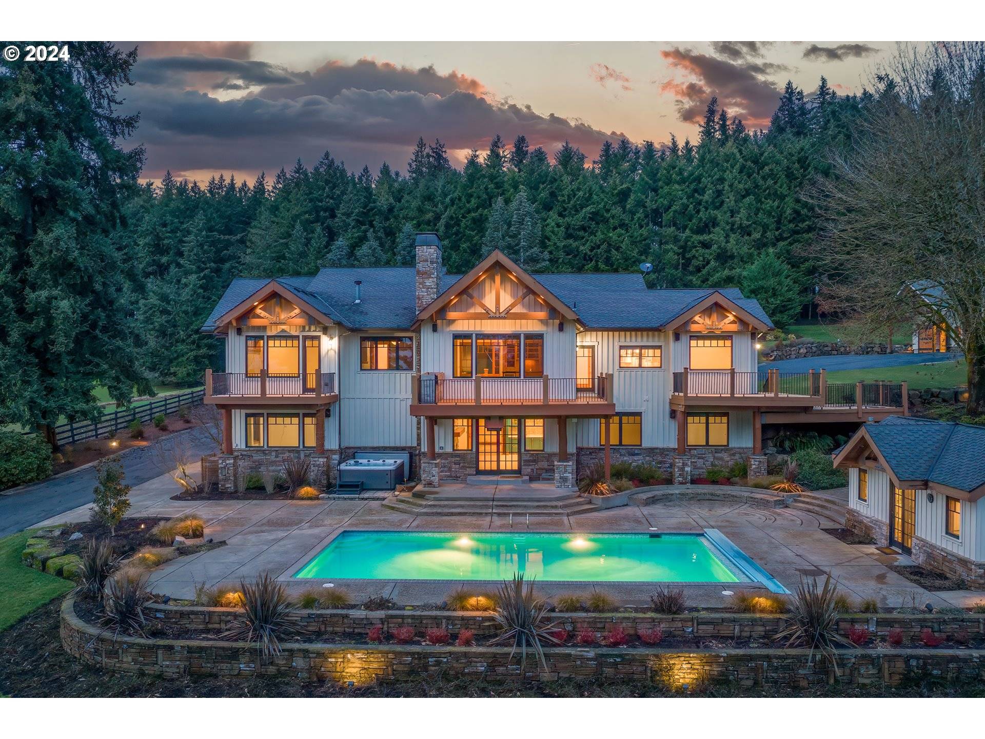 6985 SW ELLIGSEN RD, Tualatin, OR 97062