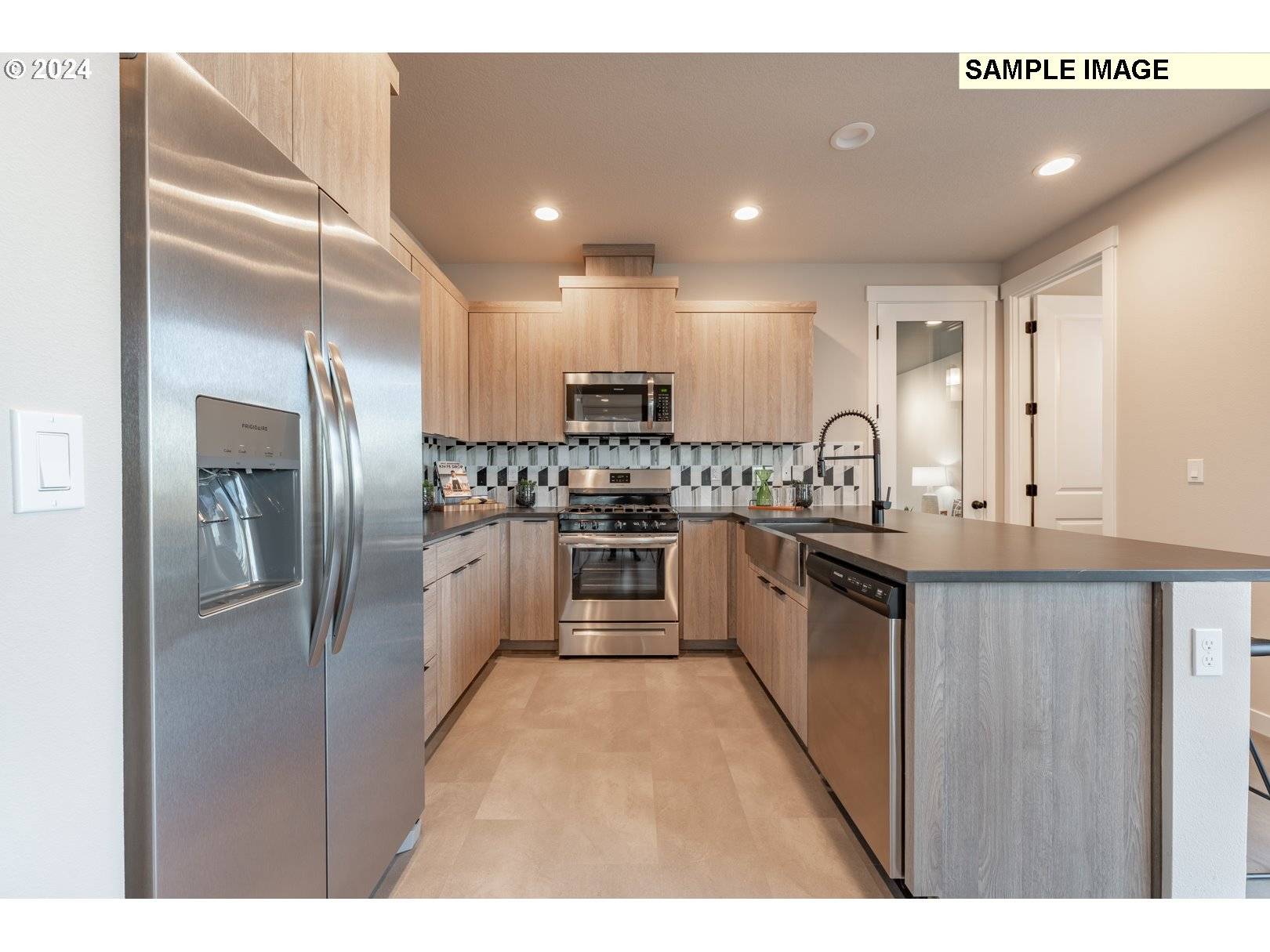Hillsboro, OR 97123,4043 SE Jade LN