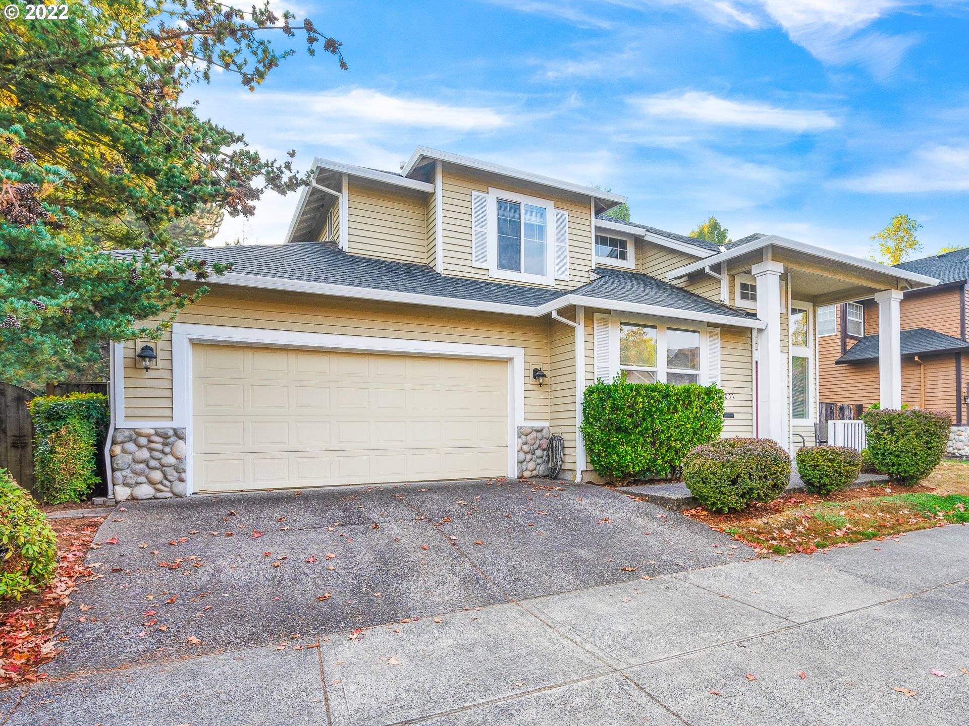 Hillsboro, OR 97124,1055 NE CREEKSEDGE DR