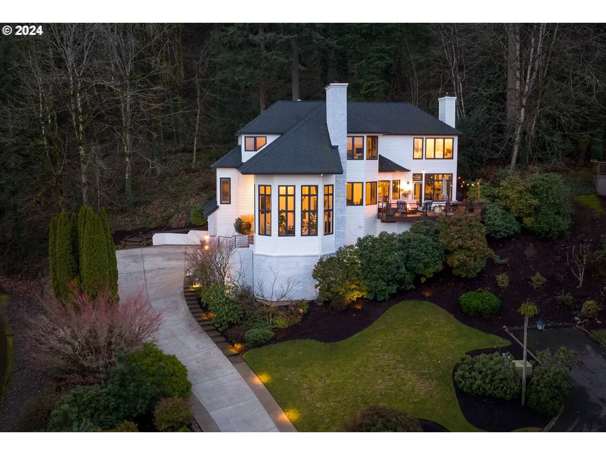 Lake Oswego, OR 97034,1500 EASTVIEW CT