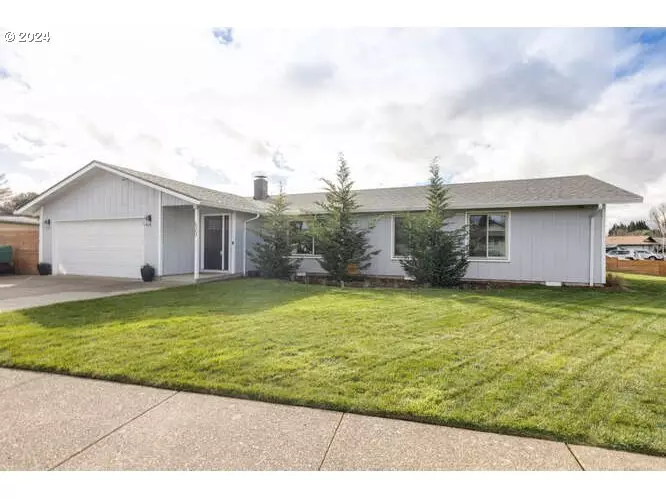 Mc Minnville, OR 97128,620 NE FULLER CT