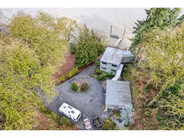 St Helens, OR 97051,575 GREY CLIFFS DR