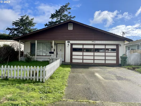 Coos Bay, OR 97420,933 AUGUSTINE AVE