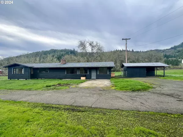 7880 N UMPQUA HWY, Roseburg, OR 97470