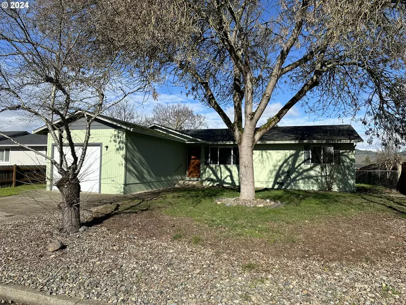 346 CHAR ST, Roseburg, OR 97471