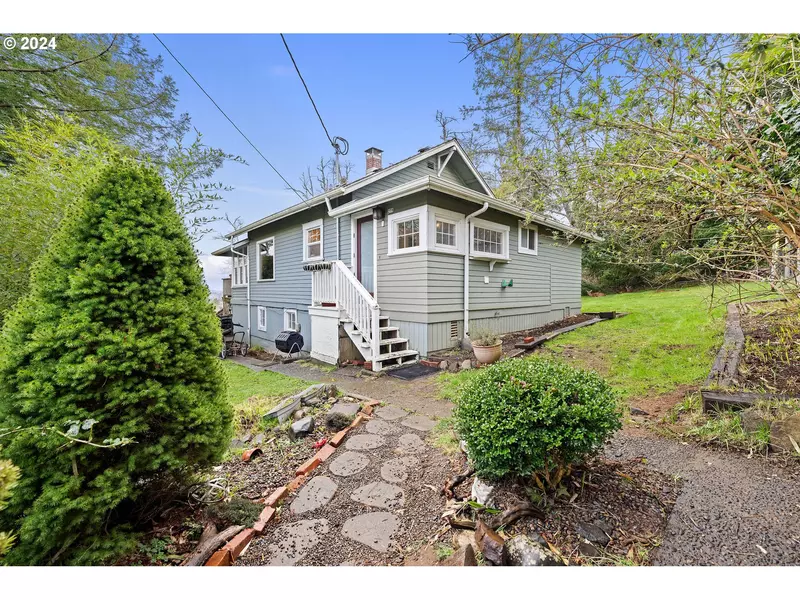 278 Echo ST, Astoria, OR 97103