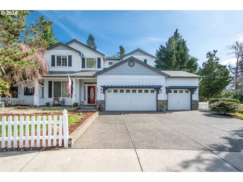 836 SUNSET RIDGE DR, Washougal, WA 98671