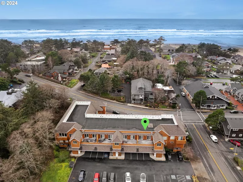 123 S HEMLOCK ST #202, Cannon Beach, OR 97110