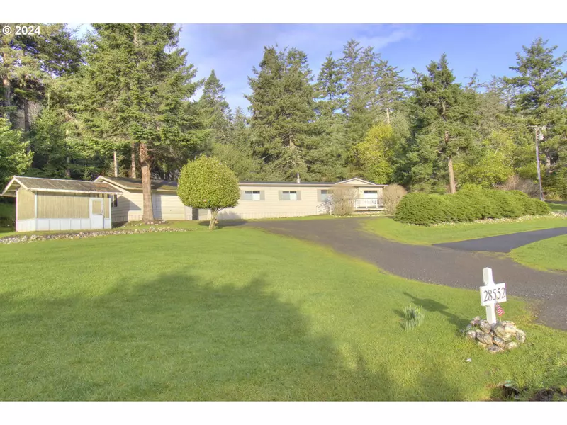 28552 HUNTER CREEK LOOP, Gold Beach, OR 97444