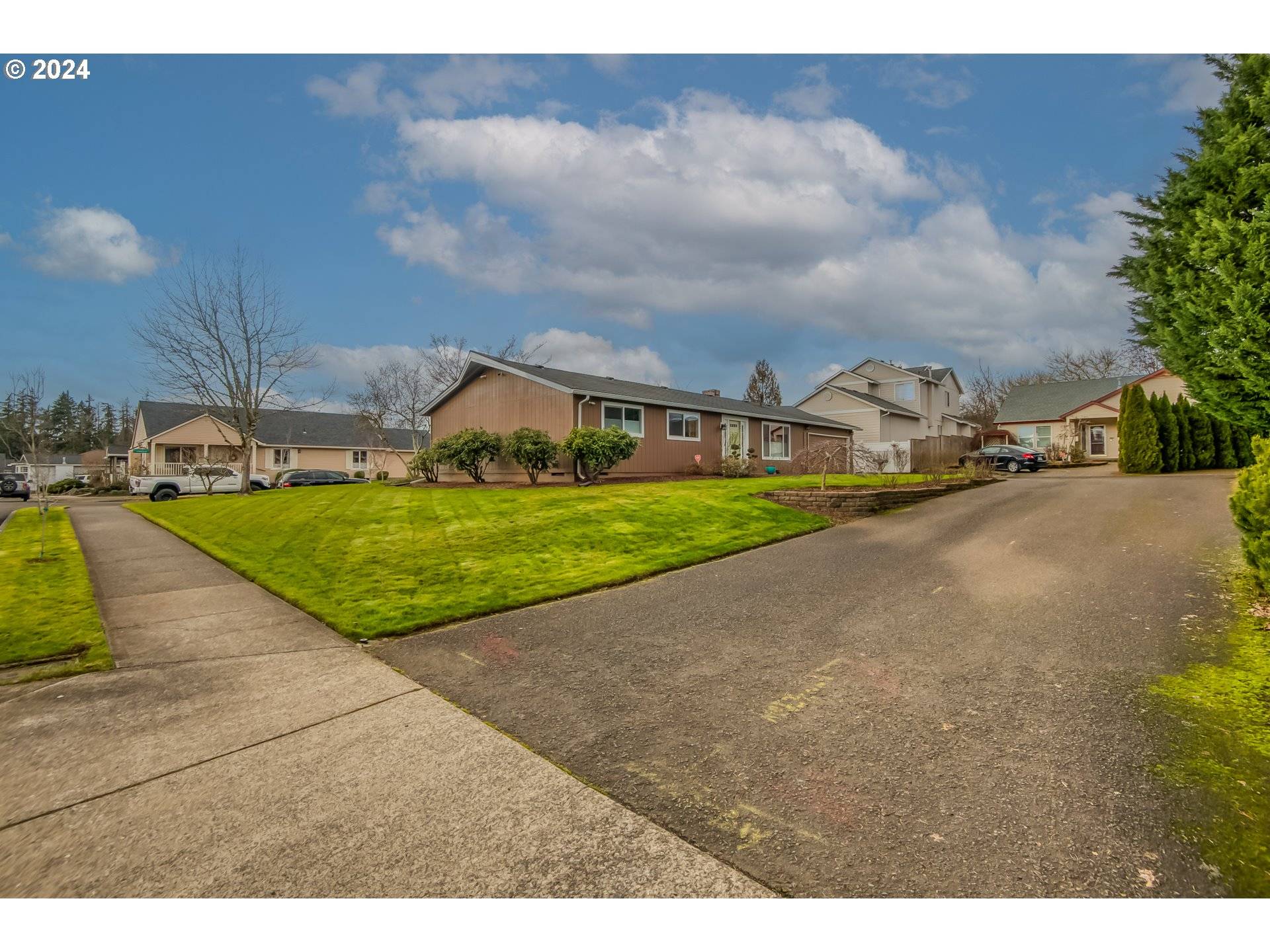 Clackamas, OR 97015,15055 SE BRACKENBUSH RD