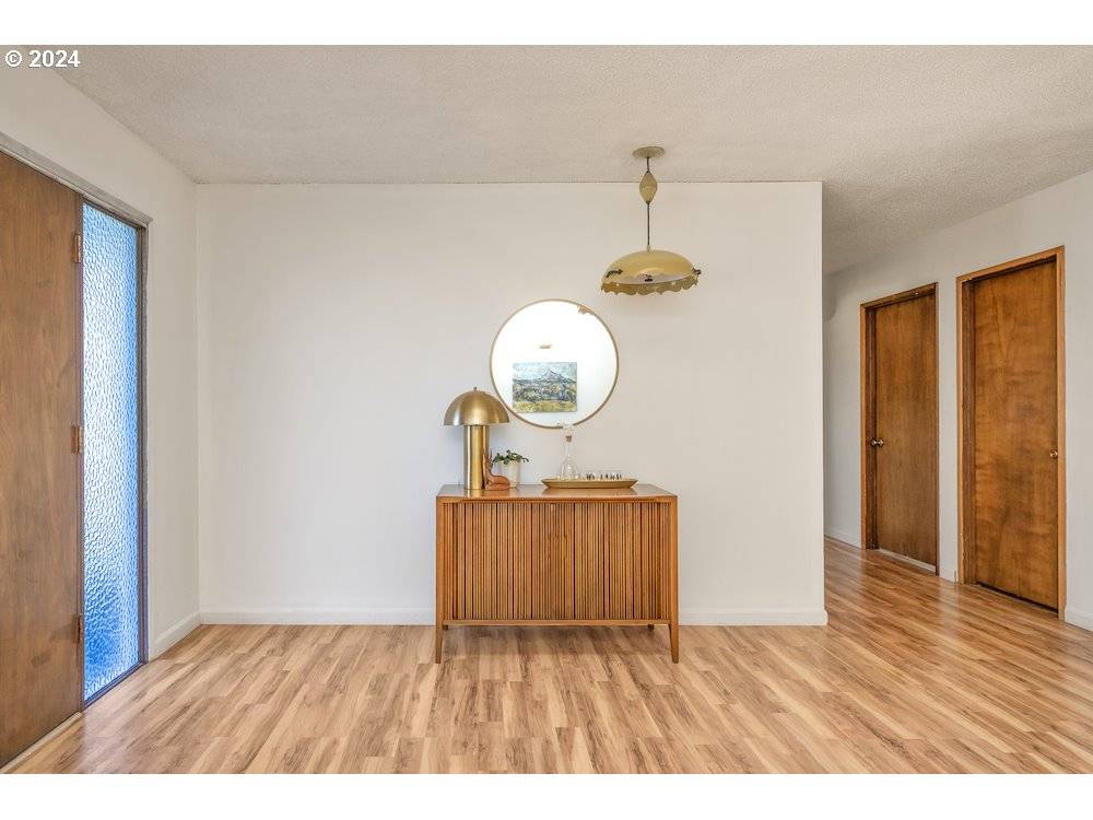 Portland, OR 97220,10770 NE KNOTT ST