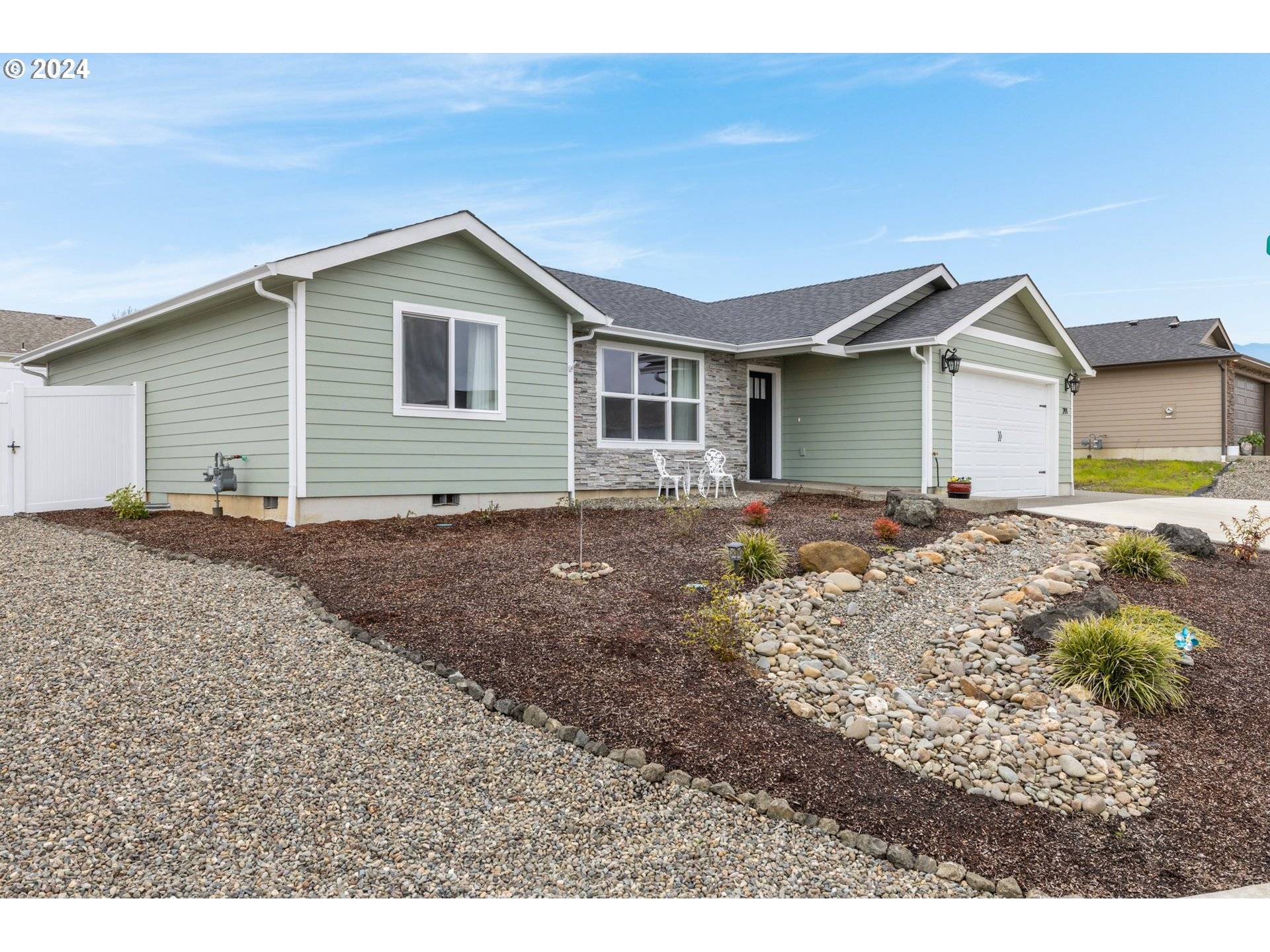 Winston, OR 97496,291 SE KARA ST