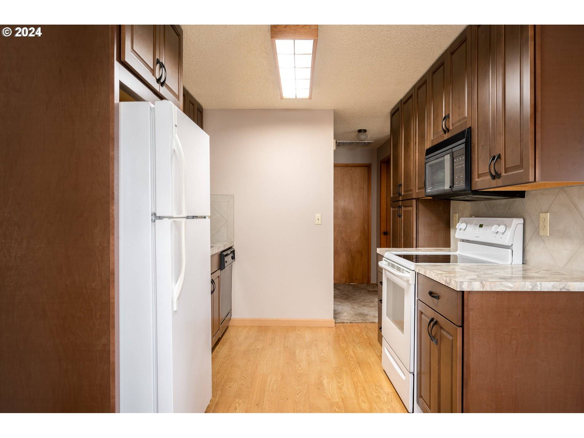 Gresham, OR 97030,634 NE FLEMING AVE #A-67
