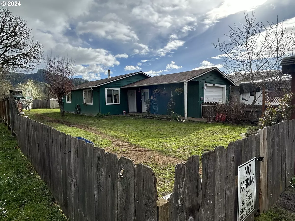 Sutherlin, OR 97479,352 E DEAN AVE