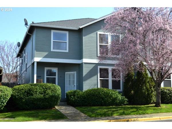 3162 JUNIPER RIDGE #B, Medford, OR 97504