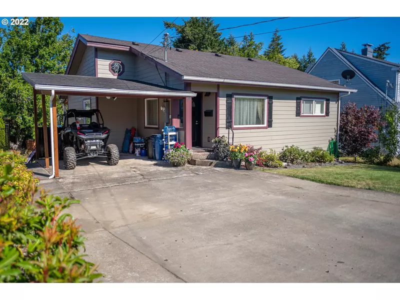 46 N ELLIOTT ST, Coquille, OR 97423