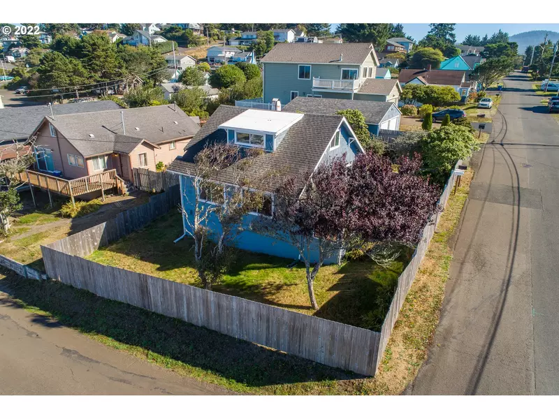 1511 NE 13TH ST, Lincoln City, OR 97367