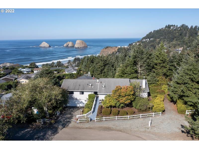 5350 CASTLE DR, Oceanside, OR 97134