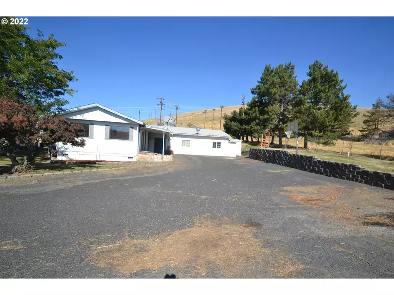 680 E CAMPBELL WAY, Heppner, OR 97836