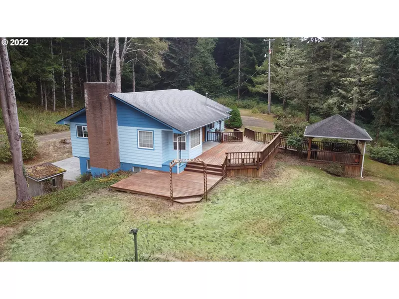 17951 HAVEN ACRES RD, Clatskanie, OR 97016