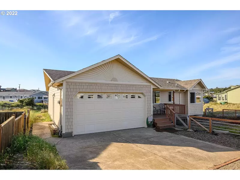 1961 NW ADMIRALTY CIR, Waldport, OR 97394