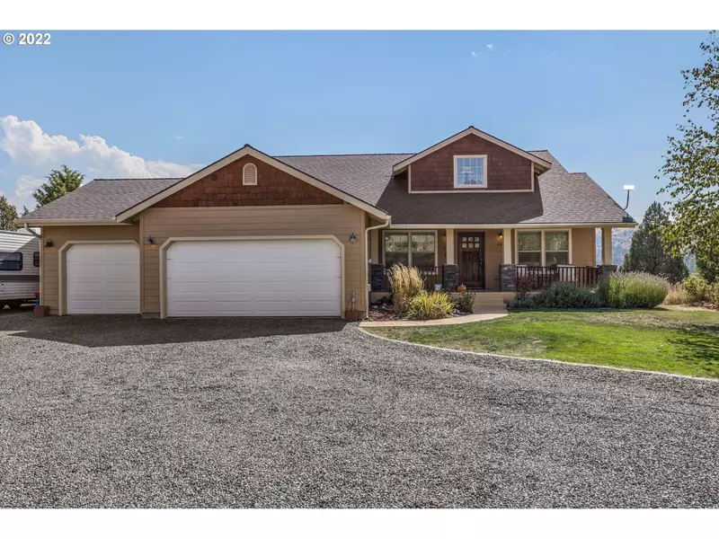 216 Valley View DR, John Day, OR 97845