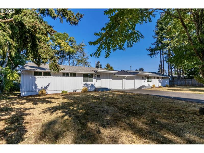 409 EASTFIELD DR, Oregon City, OR 97045