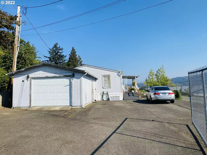 51 NE DARRELL AVE, Winston, OR 97496