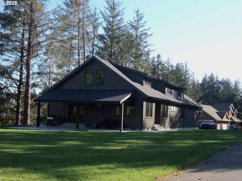 1024 SW Pine DR, Warrenton, OR 97146